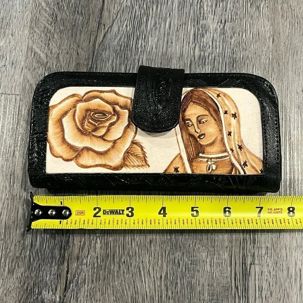 N/A elegant leather